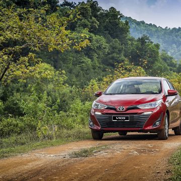 Doanh số tháng 10 của Toyota Việt Nam: 3 mẫu xe nằm trong top 10 xe bán chạy nhất