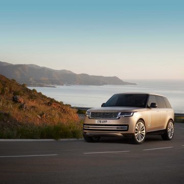 Range Rover SV bản trục cơ sở kéo dài có giá từ 23,859 tỷ đồng