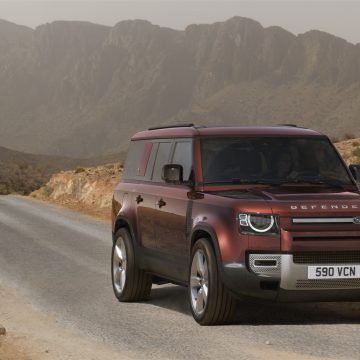 Công bố giá bán tiêu chuẩn dự kiến cho Land Rover Defender 130 mới