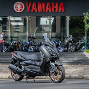 Trải nghiệm xe tay ga phân khối lớn Yamaha XMAX 300 mới