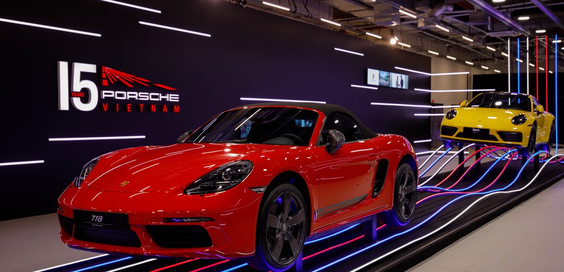 Hành trình 15 năm Porsche đồng hành cùng khách Việt